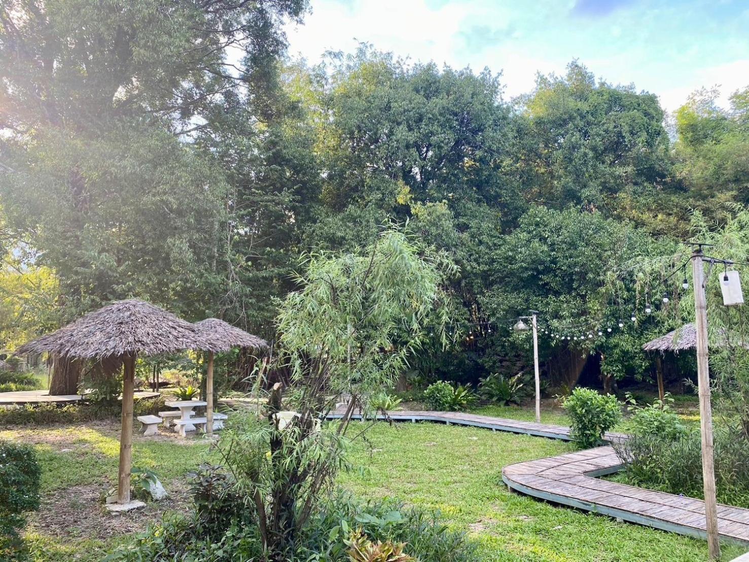 Baan Nai Baan Nok Resort Nakhon Nayok Exterior foto